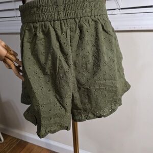 New, S, Olive Green Eyelet Women Cotton Blend Pull- on Women's Shorts